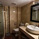 Queens Bed&rest Luxury *