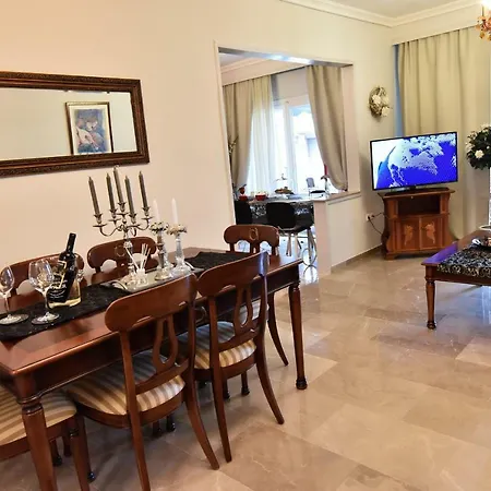 アパート Queens Bed&rest Luxury カヴァラ