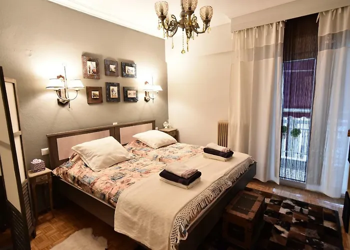 Queens Bed&rest Luxury شقة